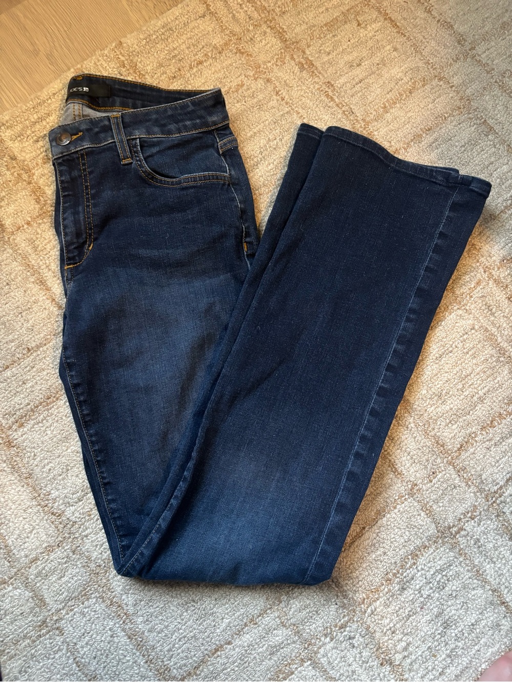 Joe’s Jeans Honey Bootcut Size 28